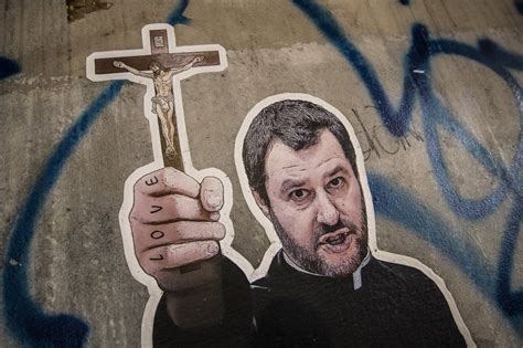 Salvini In Tonaca E Con Il Crocifisso In Mano Il Murale A Roma La