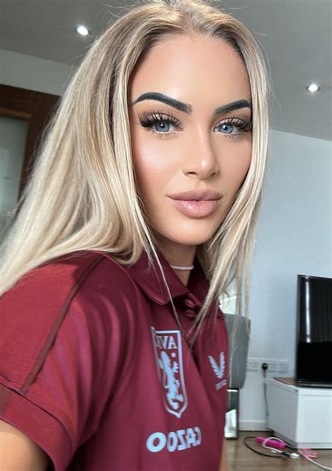 Swiss Soccer Babe Alisha Lehmann Femi Sports