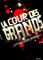 LA COUR DES GRANDS NUDE SCENES AZNude