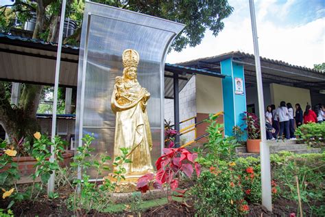 Patrona del Colegio Colegio Nuestra Señora de la Gracia