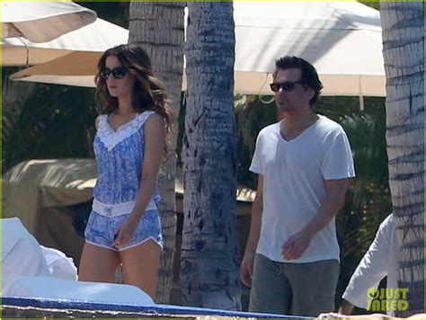 Kate Beckinsale White Hot Bikini Babe With Len Wiseman Photo 2935670 Bikini Kate