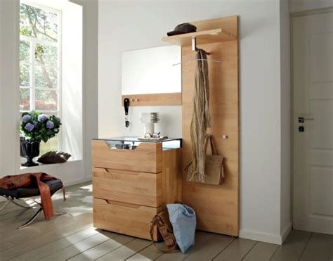 Настенная вешалка и обувница в прихожую (42 фото): варианты напольной ...