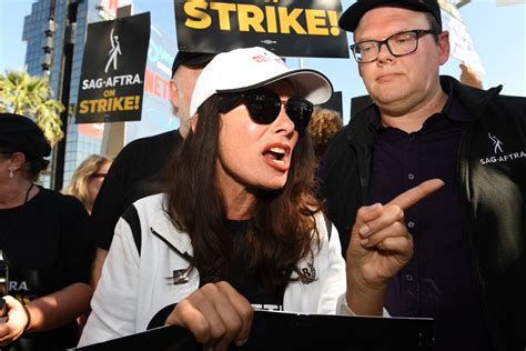 All Hail Fran Drescher The Poster Girl For Hot Strike Summer Vogue