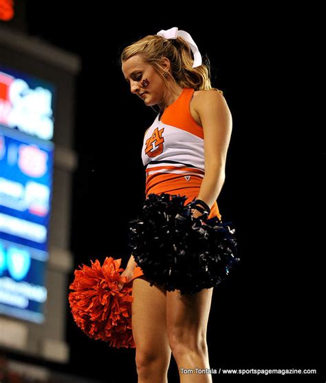 Gallery Ncaa Cheerleading Gameday With The Auburn Cheerleading Team