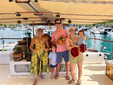 How to Get Around Oahu: Car, Bus, Bike, and More (a full guide) - The