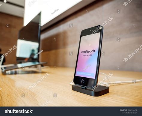 App On Ipod Images Stock Photos Vectors Shutterstock