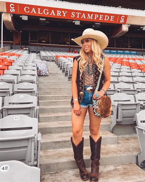 Calgary Stampede | Stampede outfit, Calgary stampede outfits, Cowgirl