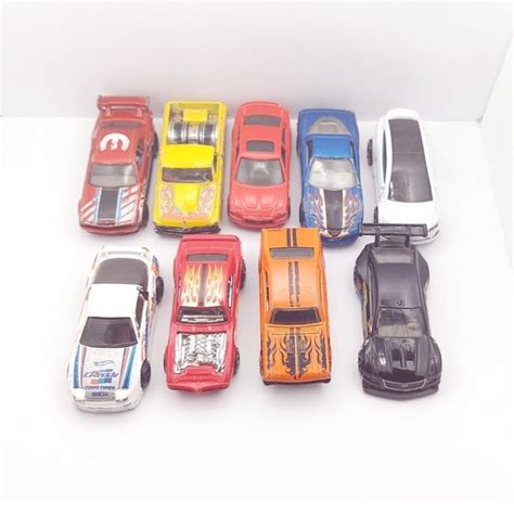 Lote Miniaturas Hot Wheels Diversas Shopee Brasil