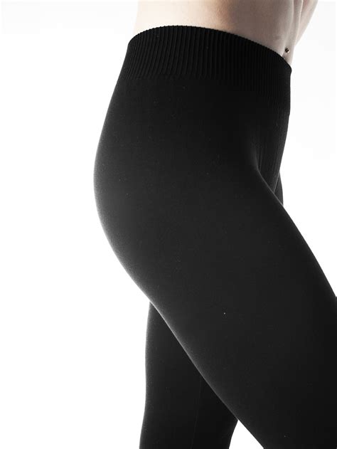 Gatta Keep Hot Leggingsit Leeloo Korkealaatuisia Naistenvaatteita Netist