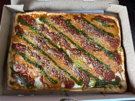 D'Amore Pizza Taylor: A Hidden Gem in Scranton - NEPA Pizza Review