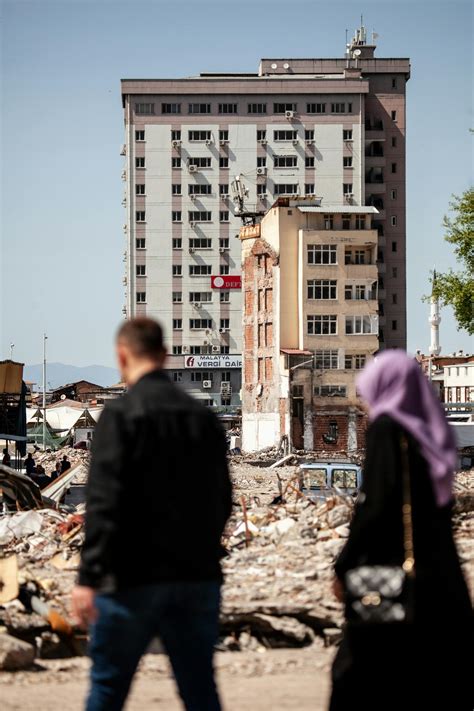 Earthquake Aftermath Photos, Download The BEST Free Earthquake ... 