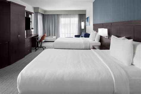 Courtyard by Marriott Cleveland University Circle Reviews, Deals ...
