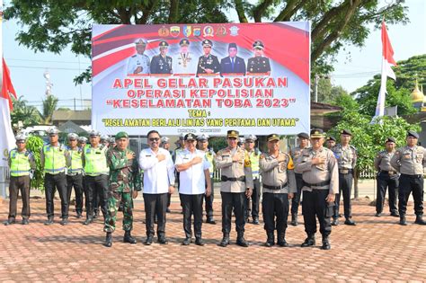 Bupati Zahir Pimpin Apel Gelar Pasukan Operasi Keselamatan Toba 2023