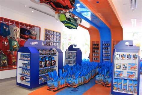 Veja fotos da inauguração do Hot Wheels no Beto Carrero M E Mercado e Eventos