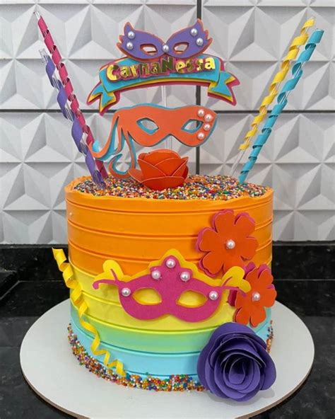 Bolo Tema Carnaval Feminino - Bolo tema Carnaval: 50 modelos divertidos para celebrar a folia ...