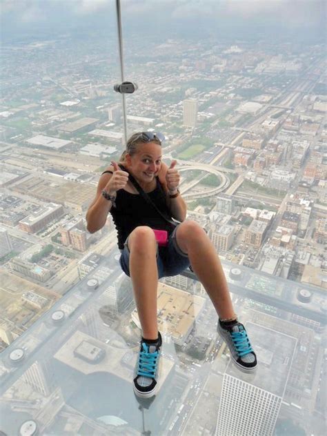 360 Chicago vs Skydeck: A Guide To Chicago's Observation Decks! - Between England & Iowa