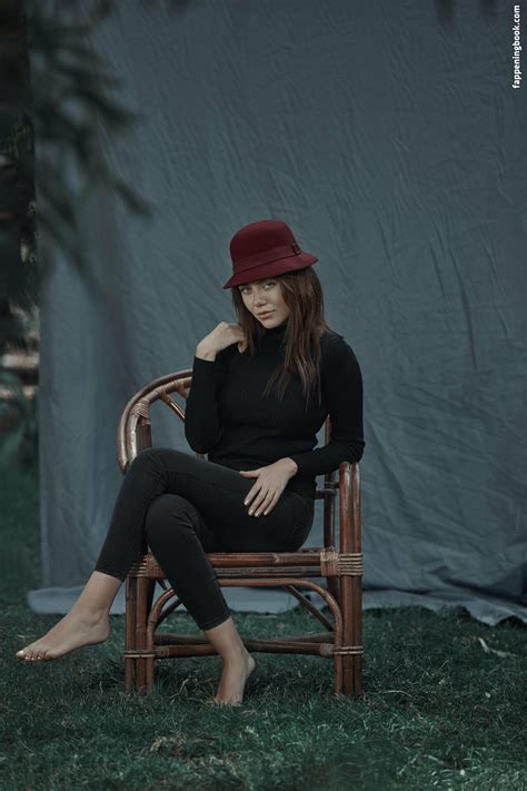 Rahma Hassan Realrahmahassan Nude OnlyFans Leaks Fappening FappeningBook