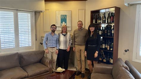 Mendoza Bureau y Bodegas de Argentina firman convenio de cooperación