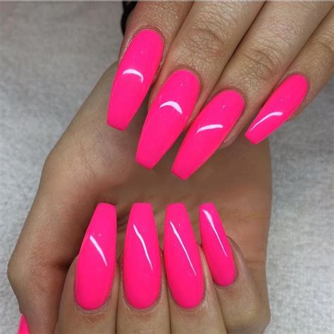 Hot Pink Nail Designs A Fun And Vibrant Trend For 2023