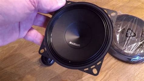 Unboxing and first look at the Audison Prima APK 163 3-way speaker set ...