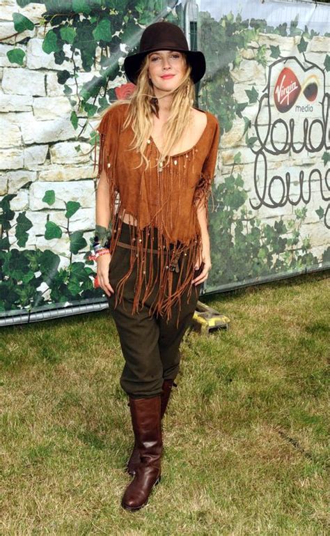 10 Unexpected Celebrity Festival Fashion Icons