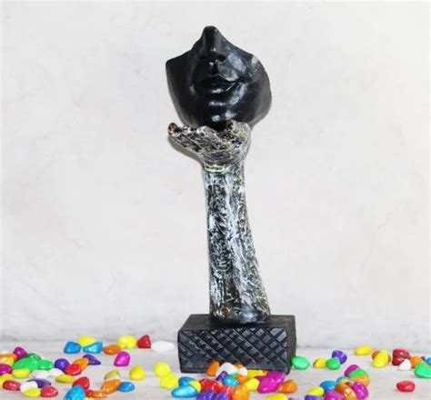 Handicraft Resin Silver Antique Lady Face Mask Showpiece For Home Decor