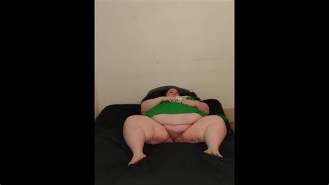 Mrs Claus Trying To Read While I Eat Her Pussy Xxx Mobile Porno Videos Movies IPornTV Net