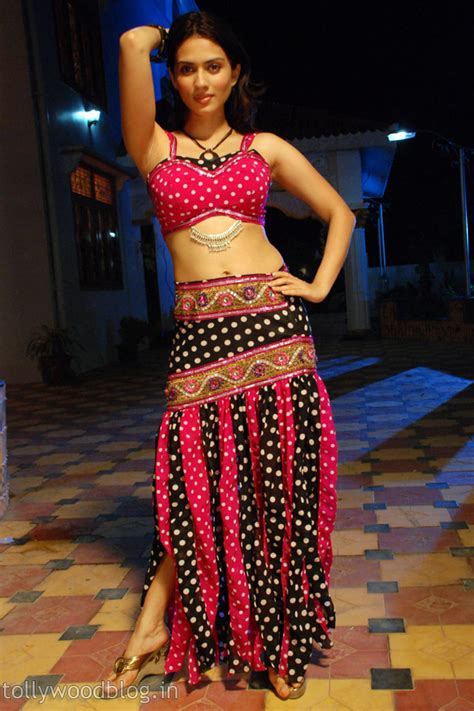 Imagess4u NITYA PELLI KODUKU HOT AND SPICY IMAGES OF GOWRI