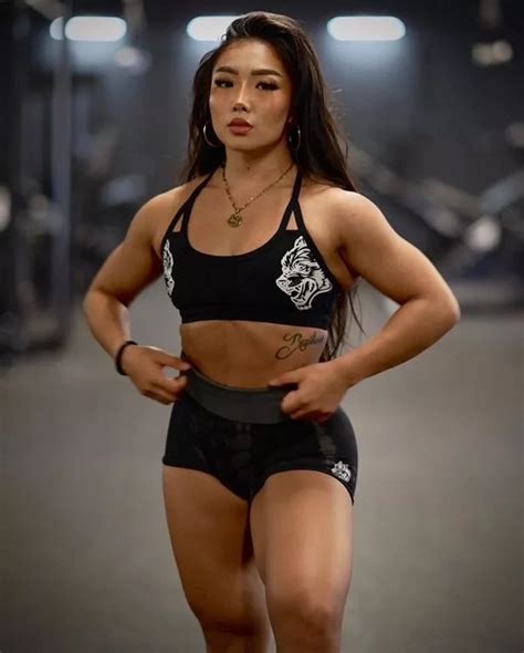 World S Sexiest Powerlifter Swaps Gym Wear For Tiny Bikini As She Flaunts Abs Daily Star