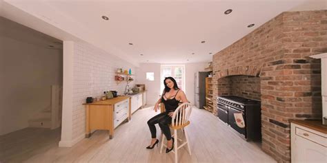 Max Big Tits JOI In Kitchen VR