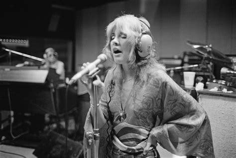Why Stevie Nicks Was 'Thrilled' To Play 'Silver Springs' on Piano