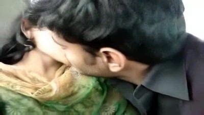 College Tamil Thozhiyai Car Azhaithu Sendru Veettil Sex Videos