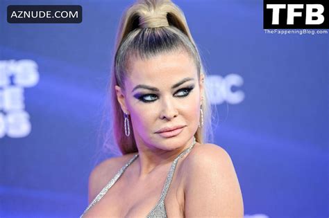 Carmen Electra Sexy Shows Off Her Hot Boobs At The Peoples Choice Awards In Santa Monica