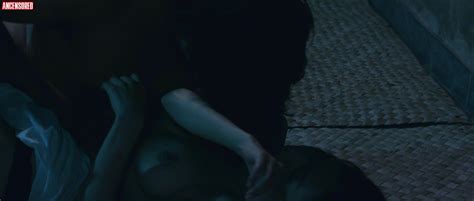 Naked Yoko Mitsuya In Taksu