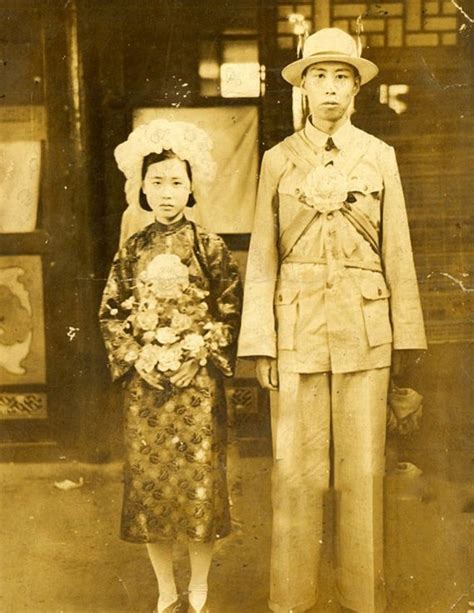 民国时期的结婚照：图2为1927年蒋公与宋美龄的婚礼蒋公宋美龄结婚照新浪新闻