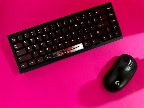A Touch Of Bloody Red Makes This Custom Keycaps Ph
