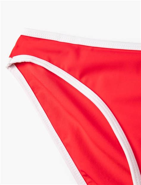 Kırmızı Kadın Bikini Altı Normal Bel Biye Detaylı SAK MM Koton