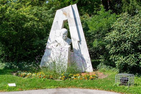 Austria Vienna Monument Dedicated To Franz Lehar In Stadtpark Stock