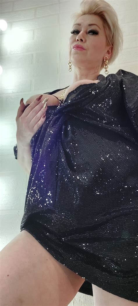 Mature Bitch Aimee Hot Milf Likes To Posing Pics Xhamster