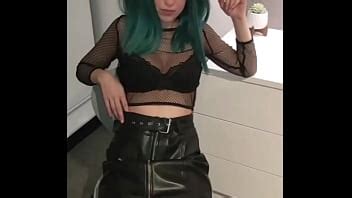 Hijastra Lesbiana Prueba Una Polla Por Primera Vez XVIDEOS