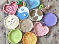 Идеи на тему «Тарелочки из глины» (57) в 2024 г | глиняные поделки ...