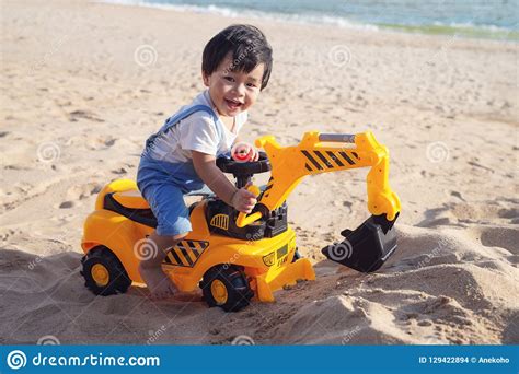 Boys using toys – Telegraph