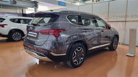 Locally Assembled Hyundai Santa Fe Exclusive Photos Pakwheels Blog