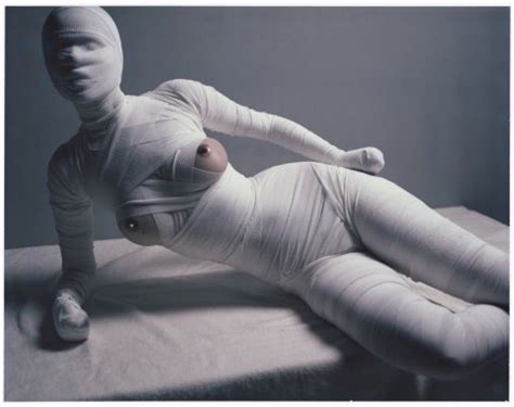 Gorgeous Mummy Porn Pic