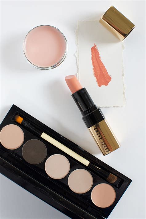 How To Choose And Wear The Perfect Nude Lip Shade Collective Gen