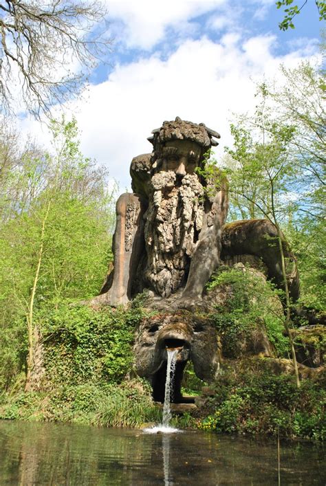 Neptunus | Land art, Unique trees, Cemetery art
