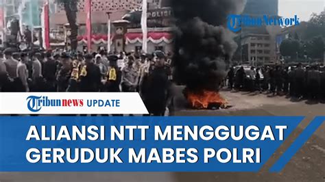 Masyarakat NTT Geruduk Mabes Polri Dan Bakar Ban Protes Dugaan