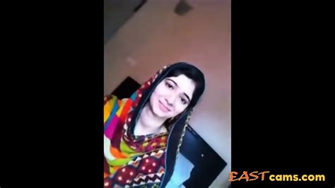 Super Hot Cute GF Smooch N Kiss Boob Press