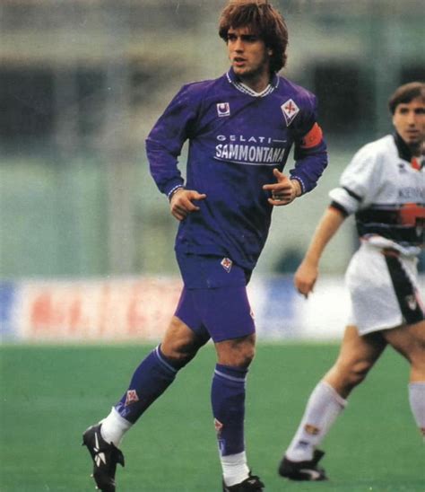 Gabriel Batistuta Fiorentina 19941995 He Never Won The Italian League With Fiorentina But