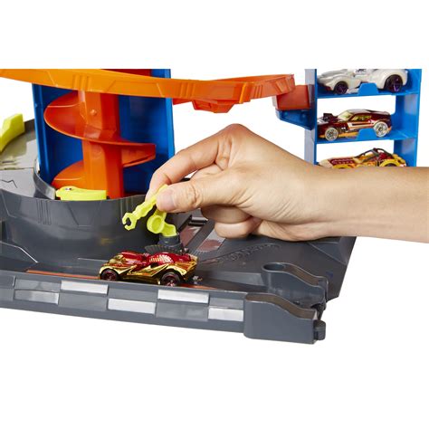 Set De Joaca Hot Wheels City Mega Garajul Emag Ro
